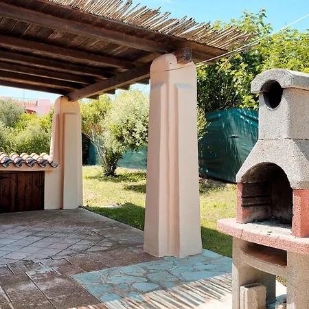 Costanza Villa *