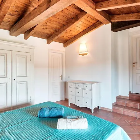 Costanza Villa Stintino