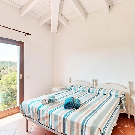 Costanza Villa *