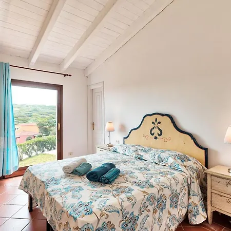 Costanza Villa *